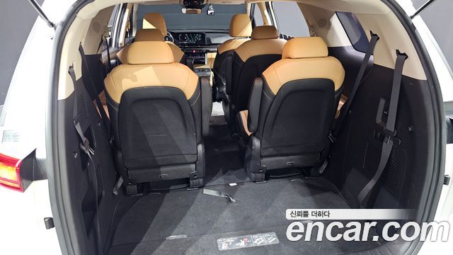 Kia Carnival (IV) Diesel 9-Seater Prestige 2023 — фото 37