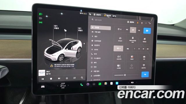 Tesla Model Y Long Range AWD 2022 — фото 20