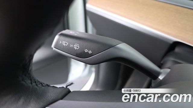 Tesla Model Y Long Range AWD 2022 — фото 28