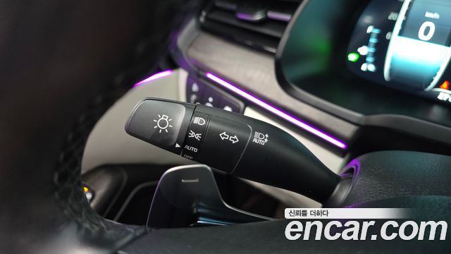 Kia K7 Premier Hybrid Signature 2020 — фото 33