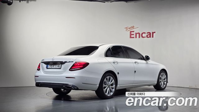 Mercedes-Benz E-Class (W213) E220d Exclusive 2018 — фото 2