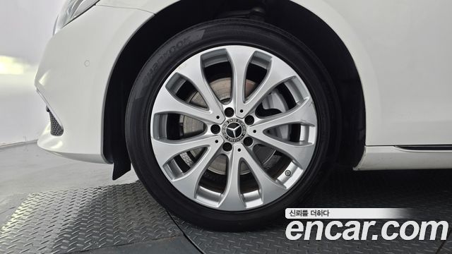 Mercedes-Benz E-Class (W213) E220d Exclusive 2018 — фото 5