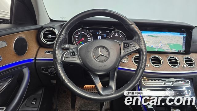 Mercedes-Benz E-Class (W213) E220d Exclusive 2018 — фото 13