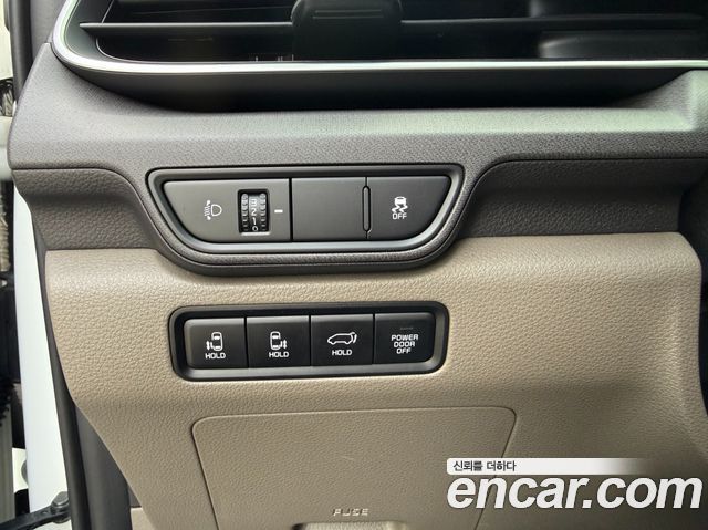 Kia Carnival (IV) HEV 9 seater Prestige 2024 — фото 19