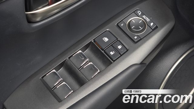 Lexus NX300h Supreme 2018 — фото 23