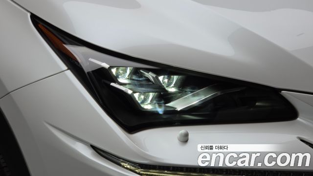 Lexus NX300h Supreme 2018 — фото 28
