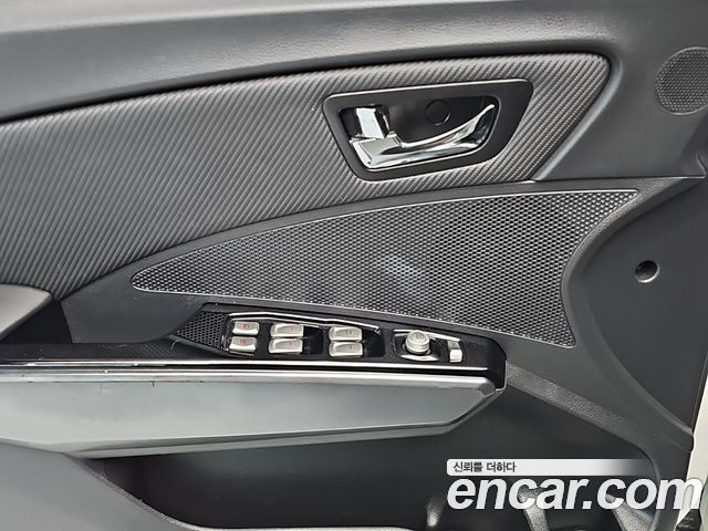 KG Mobility (SsangYong) Tivoli Armor LX 2WD 2018 — фото 21