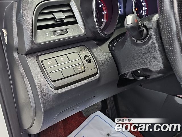 KG Mobility (SsangYong) Tivoli Armor LX 2WD 2018 — фото 22