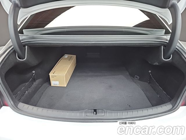 Genesis G80 (RG3) Gasoline 2.5 Turbo AWD 2025 — фото 24