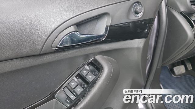 Chevrolet Orlando 2.0 Diesel LT Premium 2014 — фото 12