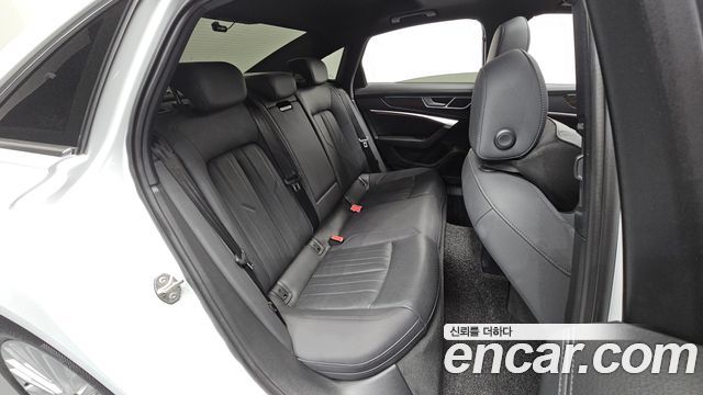 Audi A6 (C8) 45 TFSI Premium 2021 — фото 11