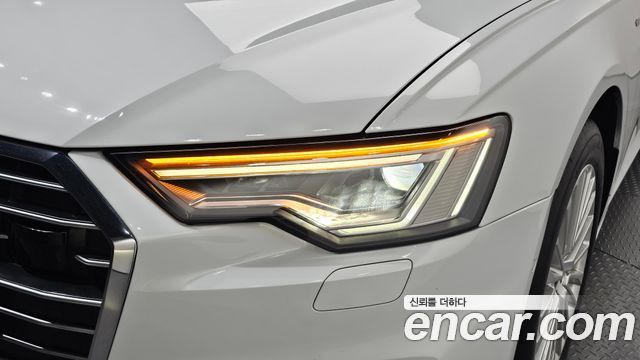 Audi A6 (C8) 45 TFSI Premium 2021 — фото 22