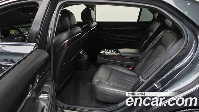Genesis EQ900 3.8 GDI AWD Luxury 2018 — фото 12