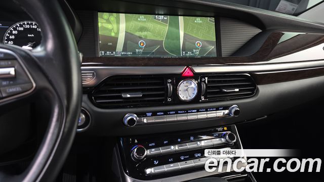 Genesis EQ900 3.8 GDI AWD Luxury 2018 — фото 13