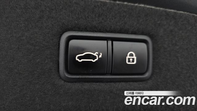 Genesis EQ900 3.8 GDI AWD Luxury 2018 — фото 16