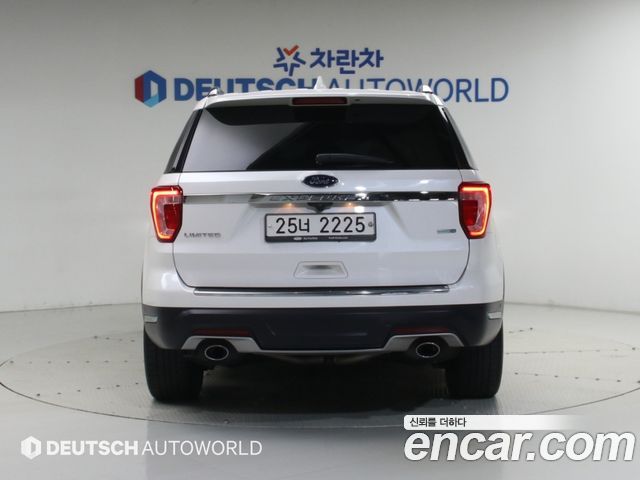Ford Explorer 2.3 Limited 4WD 5th 2018 — фото 4