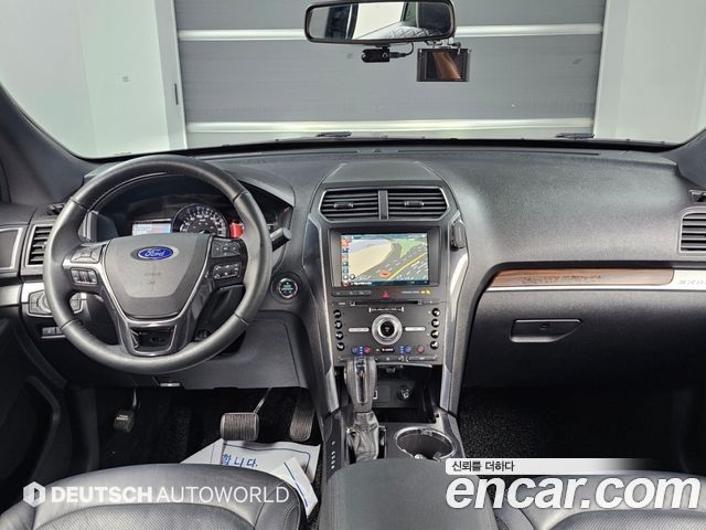 Ford Explorer 2.3 Limited 4WD 5th 2018 — фото 7