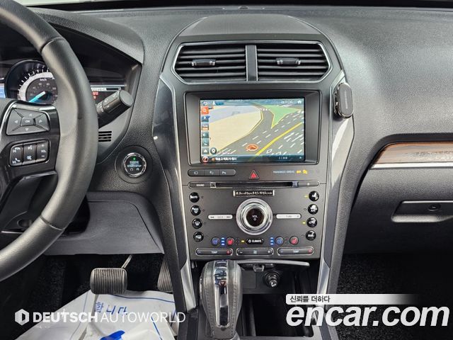 Ford Explorer 2.3 Limited 4WD 5th 2018 — фото 18