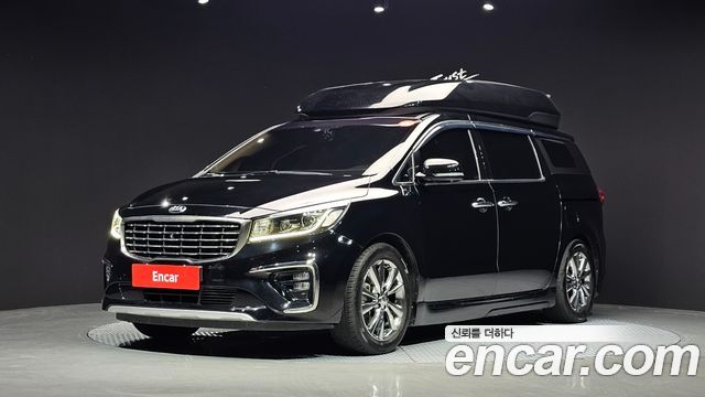 Kia Carnival 9-Seater Hi-Limousine Noblesse Special 2020 — фото 1