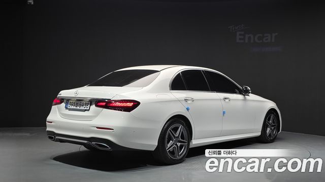 Mercedes-Benz E-Class (W213) E250 AMG Line 2023 — фото 2