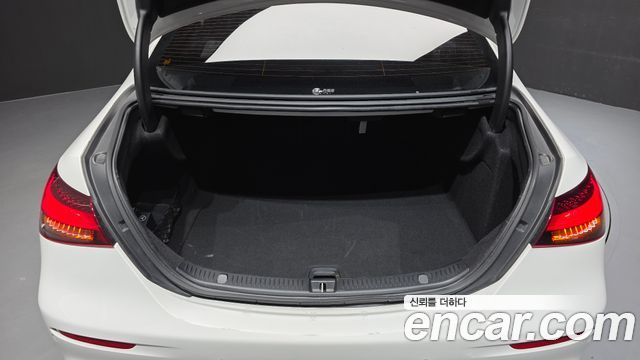 Mercedes-Benz E-Class (W213) E250 AMG Line 2023 — фото 17