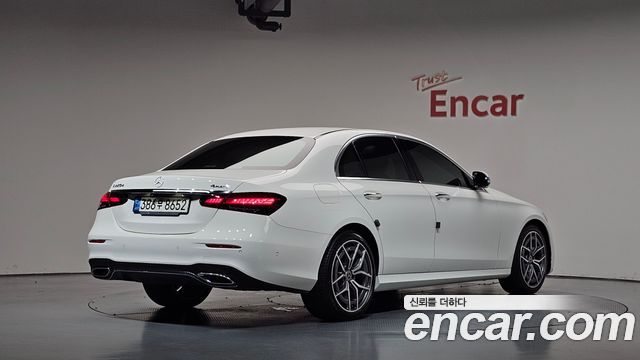 Mercedes-Benz E-Class (W213) E220d 4MATIC AMG Line 2021 — фото 2