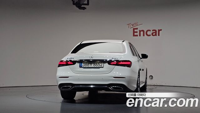 Mercedes-Benz E-Class (W213) E220d 4MATIC AMG Line 2021 — фото 4