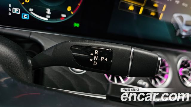 Mercedes-Benz E-Class (W213) E220d 4MATIC AMG Line 2021 — фото 9