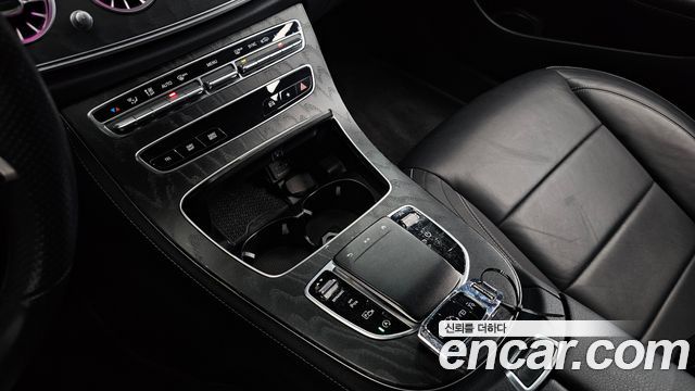 Mercedes-Benz E-Class (W213) E220d 4MATIC AMG Line 2021 — фото 18
