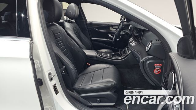 Mercedes-Benz E-Class (W213) E220d 4MATIC AMG Line 2021 — фото 26