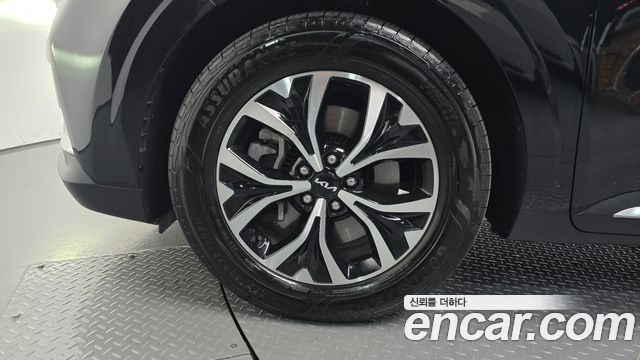 Kia Carnival (IV) Gasoline 9-Seater Noblesse 2023 — фото 5