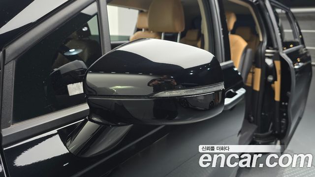 Kia Carnival (IV) Gasoline 9-Seater Noblesse 2023 — фото 31