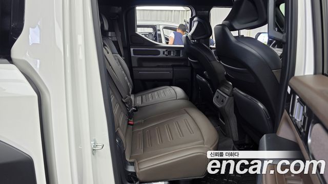 Kia Tasman 2.5T Gasoline 4WD Extreme 2026 — фото 12