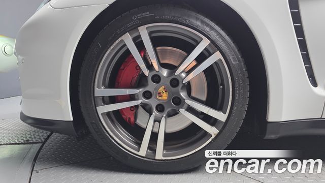 Porsche Panamera 4.8 GTS 970 2016 — фото 5