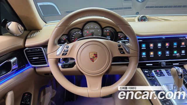 Porsche Panamera 4.8 GTS 970 2016 — фото 13