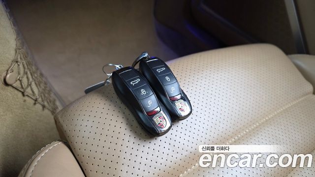 Porsche Panamera 4.8 GTS 970 2016 — фото 18