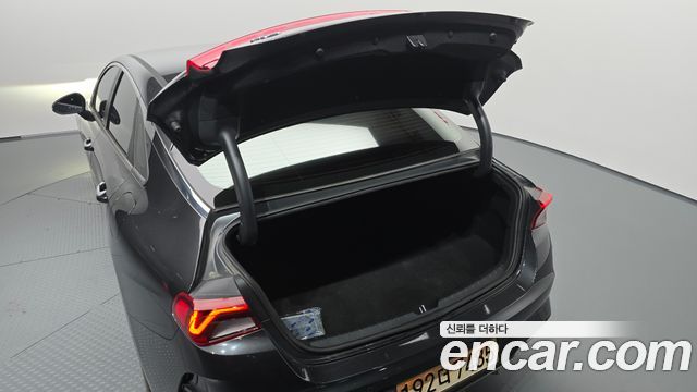 Kia K5 (III) 2.0 Noblesse 2021 — фото 20