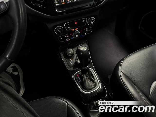 Jeep Compass (II) 2.4 Limitied AWD 2019 — фото 18