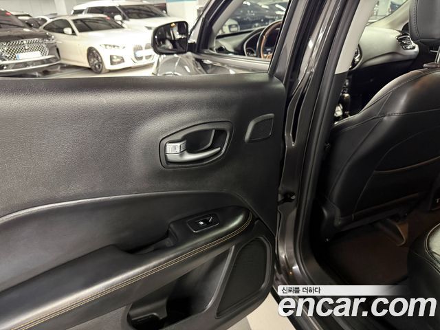 Jeep Compass (II) 2.4 Limitied AWD 2019 — фото 21