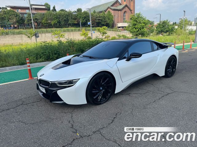 BMW i8 Coupe 2016 — фото 2