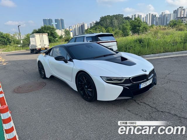 BMW i8 Coupe 2016 — фото 7