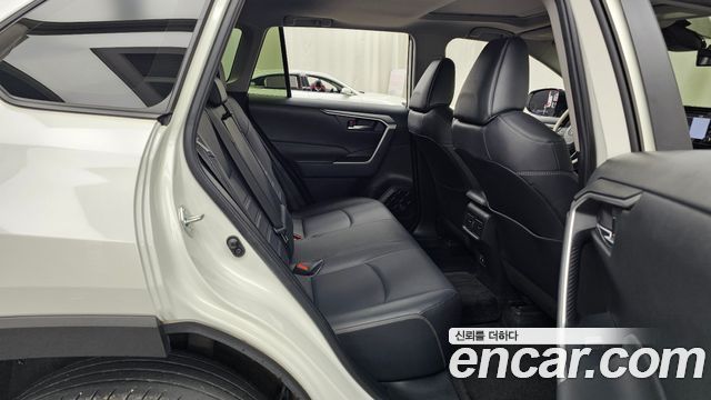 Toyota RAV4 (V) 2.5 2WD 2019 — фото 11