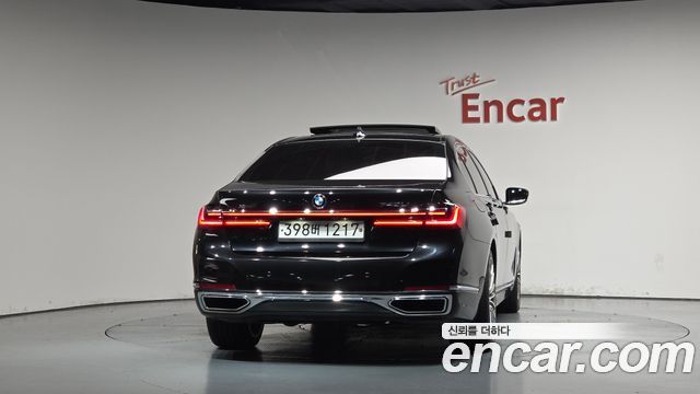 BMW 7 Series (G11) 740Li xDrive Design Pure Excellence 2020 — фото 4