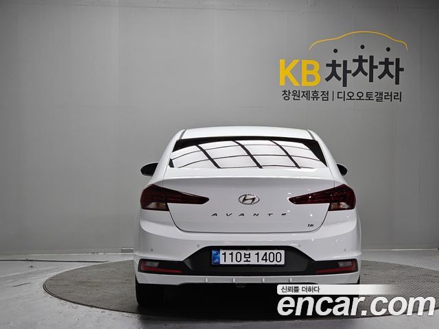 Hyundai Avante (AD) 1.6 Style 2020 — фото 5