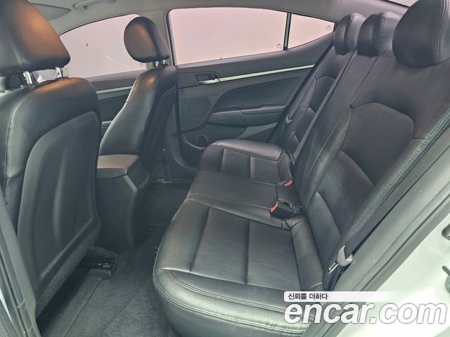 Hyundai Avante (AD) 1.6 Style 2020 — фото 17