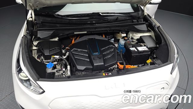 Kia Niro EV Taxi 2022 — фото 6