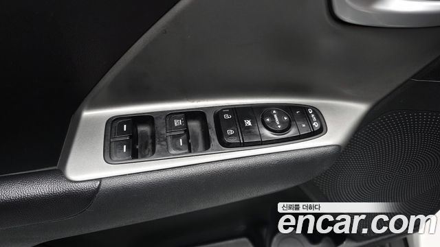 Kia Niro EV Taxi 2022 — фото 30