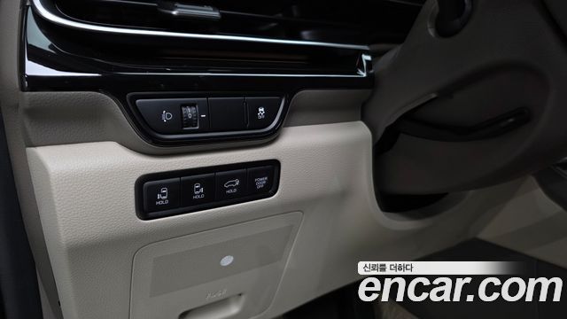 Kia Carnival (IV) HEV 9-Seater Hi-Limousine Signature 2025 — фото 28