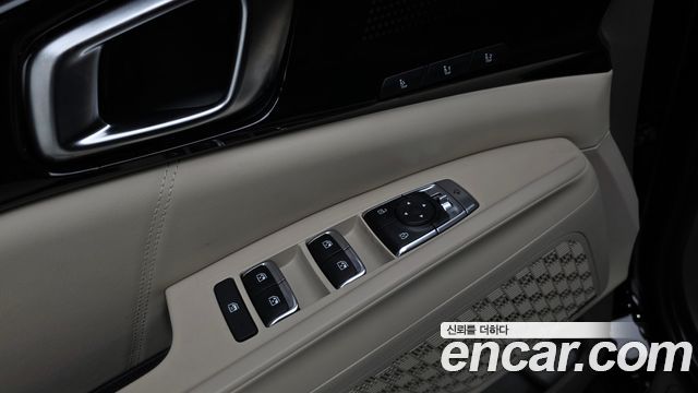 Kia Carnival (IV) HEV 9-Seater Hi-Limousine Signature 2025 — фото 30