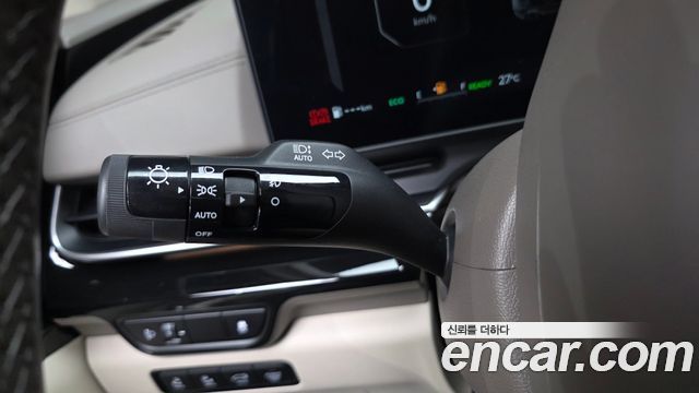 Kia Carnival (IV) HEV 9-Seater Hi-Limousine Signature 2025 — фото 39